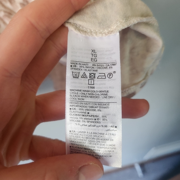 Old Navy Tank - Picture 3 of 6